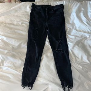 American Eagle Black Super High Rise Jegging Crop